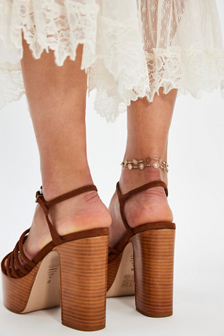 Sandy Platforms