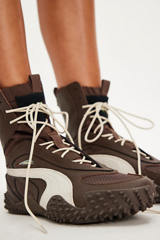 Puma Mostro Mid Sneakers