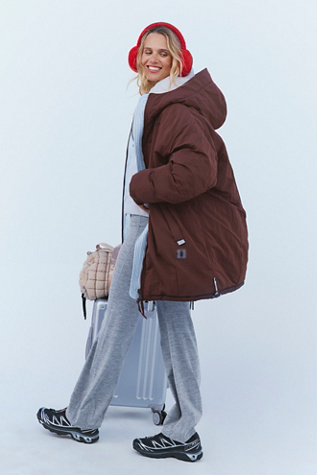 Roaming On Reversible Parka