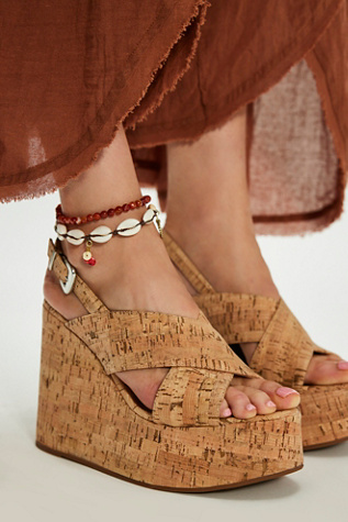 Jenni Wedges