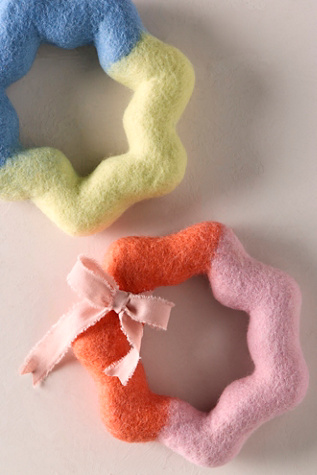 Wiggle Ring Felt Toy