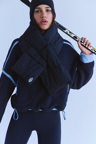 Pixie Packable Puffer Scarf