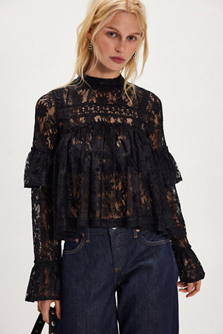 Lilabeth Lace Top