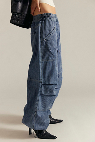 Atlas Parachute Jean by We The Free at Free People in Medium Wash, Size: M