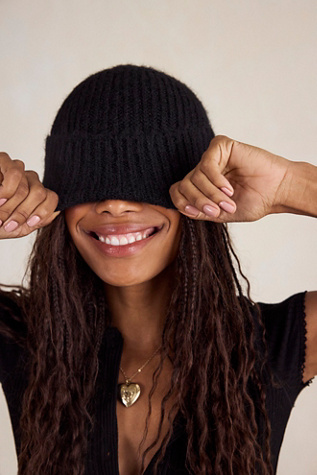 Frostline Beanie
