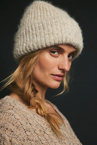 Frostline Beanie