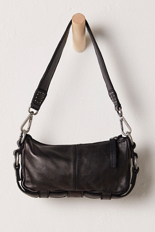 Женская сумка Free People Lillie Leather Shoulder, цвет: Чёрный / Серебряный — фото 3