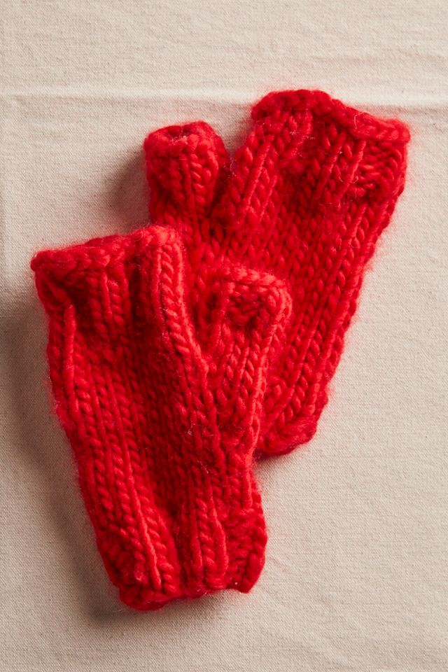 HJK Studio Mittens #1