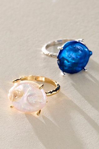 Ariana Ost Jacobi Ring at Free People in Silver