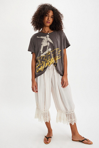 T-shirt Boyfriend Magnolia Pearl Skate CA en Gris, pour femme chez Free People