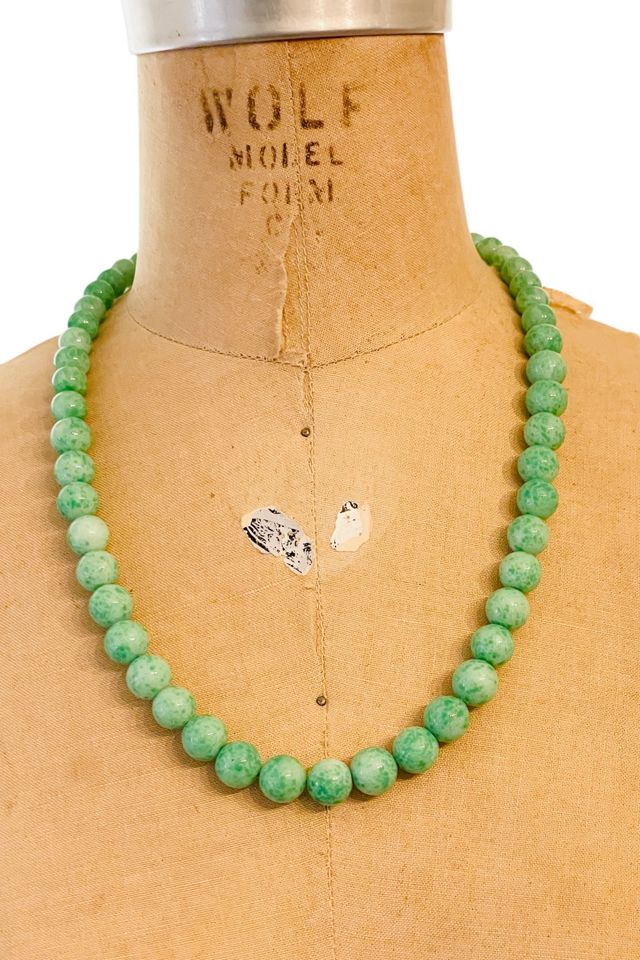 Vintage Speckled Green Glass Graduated Necklace Selected by FernMercantile #1