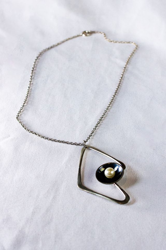 Vintage 70s Sterling Silver Pearl Necklace Selected By Black Shag Vintage #1