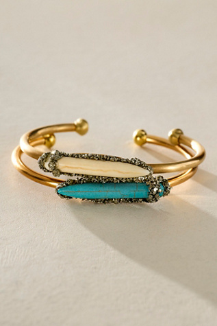 Marly Moretti Turquoise Point Cuff