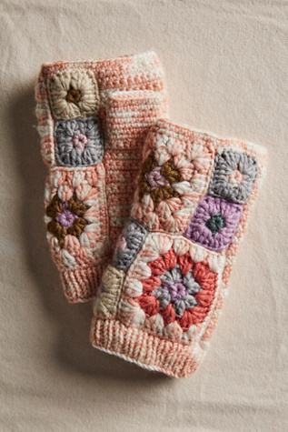 Tiny Crochet Mittens