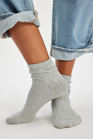 Essential Socks product page