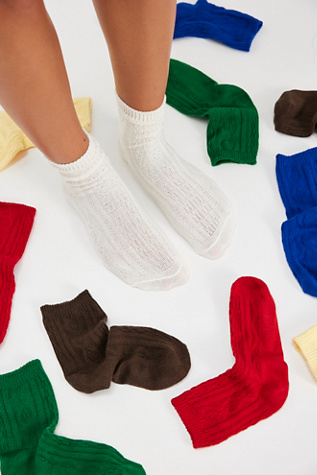 Essential Socks product page