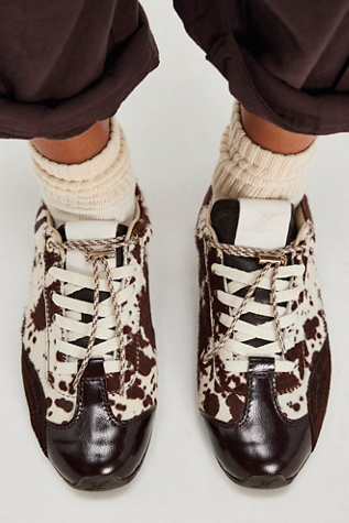 Veda Court Sneakers product page