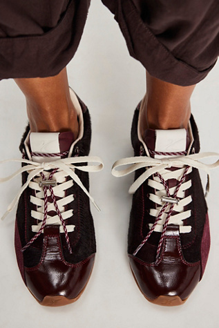 Veda Court Sneakers
