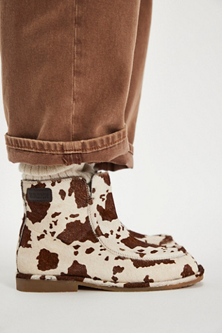 Lowland Mocc Boots