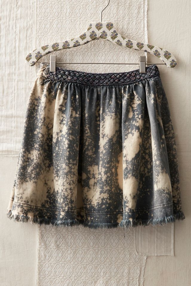 FP MART: Vintage: The Originals Spray Bleached Denim With #1