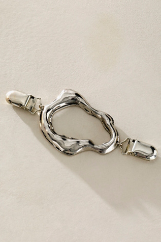 Gather Round Cinch Pin