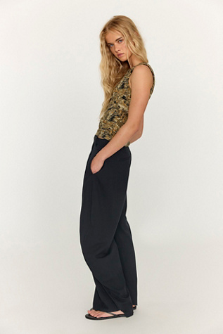 Spotlight Menswear Barrel Trousers