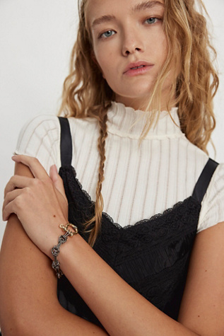 Paula Rosen Horseshoe Chain Bracelet at Free People in Gold