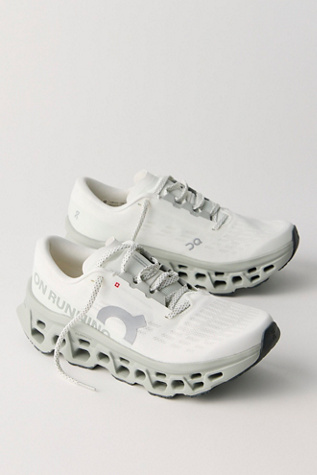On Cloudmonster 3 Sneakers