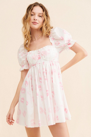 Selkie Kiss on the Lips Bebe Seashell Dress