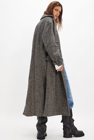 Micah Herringbone Coat - thumbnail 9