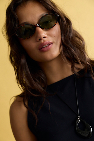 Oh Hello Round Sunglasses at Free People in Vintage Tort