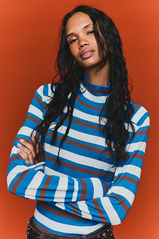 Breeze Striped Turtleneck