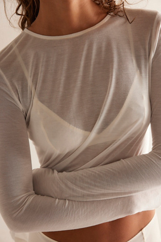 On Air Crew Neck Long Sleeve product page