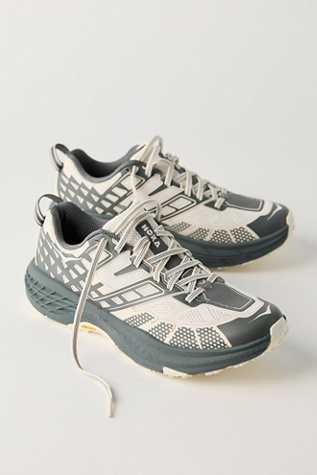 Женские кроссовки HOKA Speedgoat 2, цвет: Алебастровый — фото 6