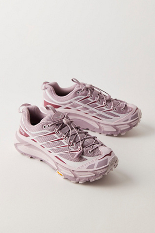 Женские кроссовки HOKA Mafate Three2, цвет: Сиреневый / Серо-бежевый — фото 2