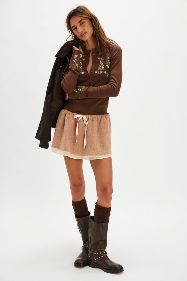 Fleur Embroidered Cuff Top