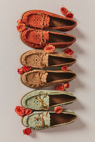 Lagoon Cut-Out Boat Shoes by Free People in Tan Suede, Size: US 9