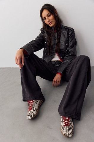 Женские брюки Free People Spotlight Washed Barrel Chino, цвет: Чёрный — фото 4