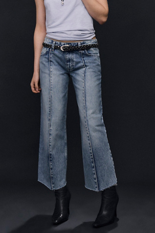 We The Free Jinx Low Rise Crop Jeans at Free People in Light Wash, Size: 27