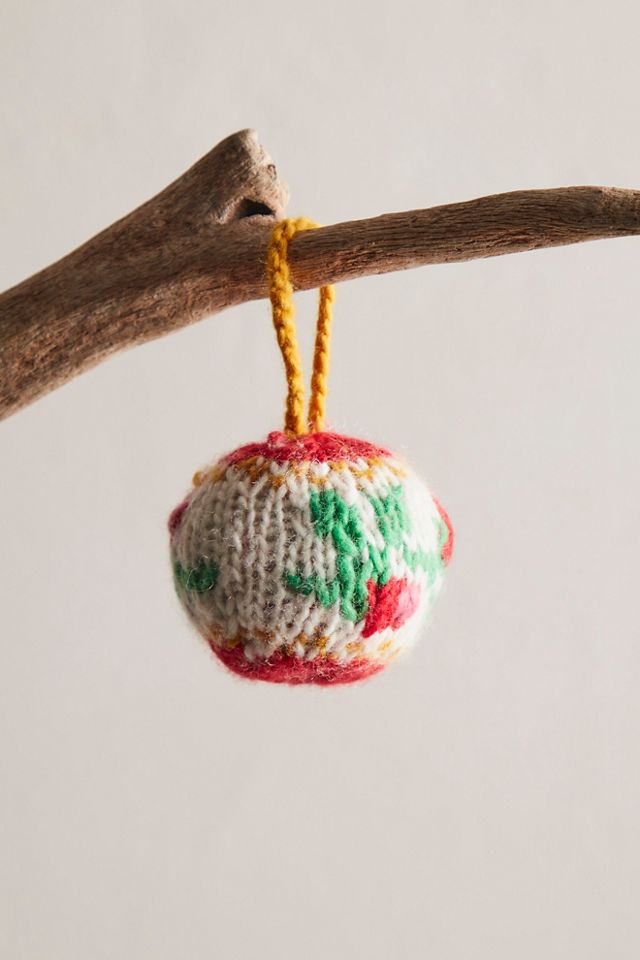 Knit Ball Ornament #1
