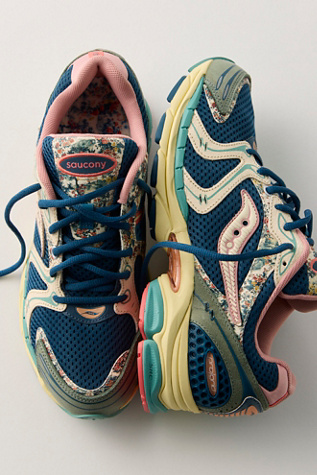 Saucony ProGrid Triumph 4 Sneakers