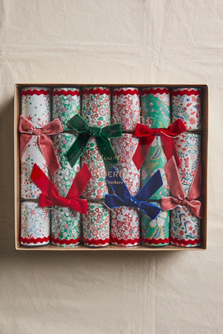 Velvet Bow Surprise Crackers