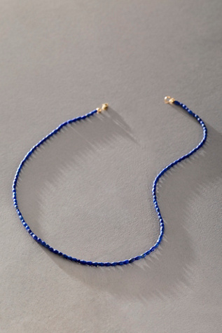 Takara Bead Strand Bicone Lapis Necklace en Lapis & Gold, pour femme chez Free People