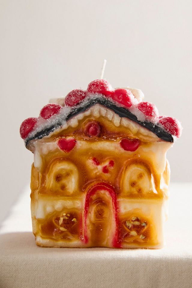 Gingerbread House Candle #1