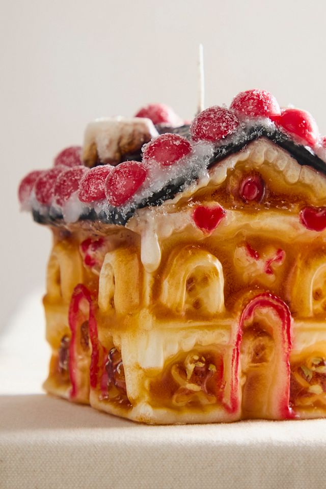 Gingerbread House Candle #2