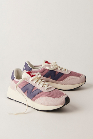 New Balance 370 Sneakers