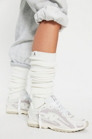 New Balance 204L Satin Sneakers