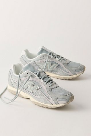 New Balance 204L Satin Sneakers