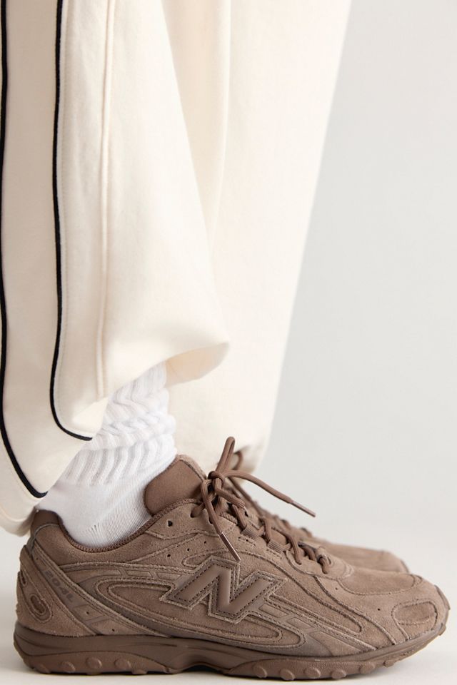 New Balance 204L Sneakers