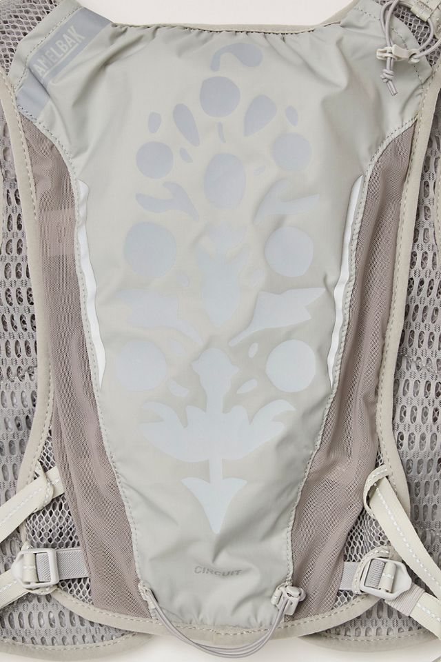 FP Movement x CamelBak Exclusive Women's Circuit™ Run Vest #2